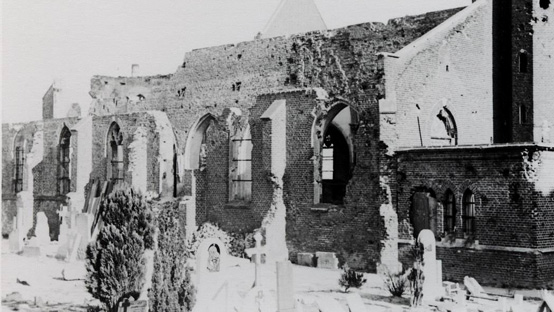 2-Martinuskerk-verwoest-in-1945